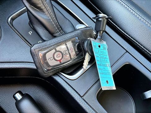 Used 2020 Ford Ranger Lariat w/ Equipment Group 501A Mid image 14