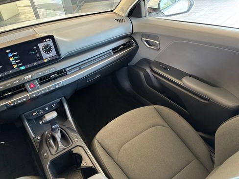 Used 2025 Kia K4 FWD image 34