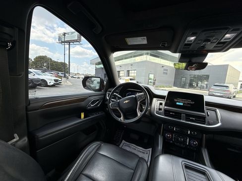 Used 2023 Chevrolet Tahoe High Country AWD/4WD image 15