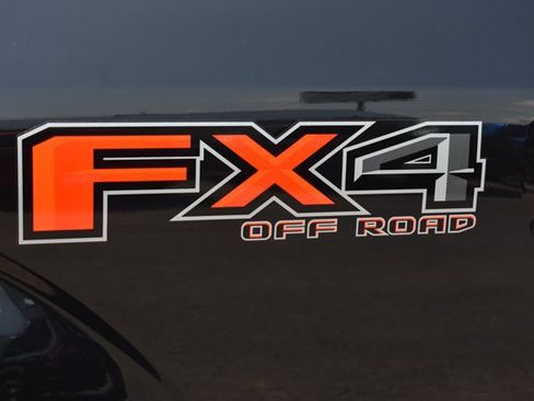 Used 2016 Ford F150 Lariat w/ Equipment Group 502A Luxury AWD/4WD image 14