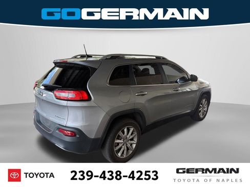 Used 2016 Jeep Cherokee Limited AWD/4WD image 8