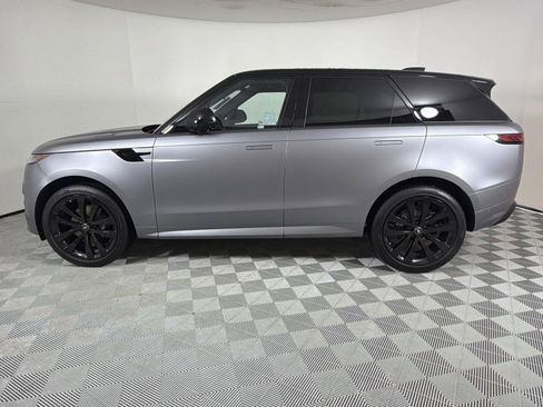 New 2025 Land Rover Range Rover Sport Dynamic SE image 2