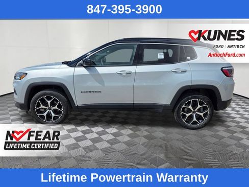 Used 2025 Jeep Compass Limited AWD/4WD image 4