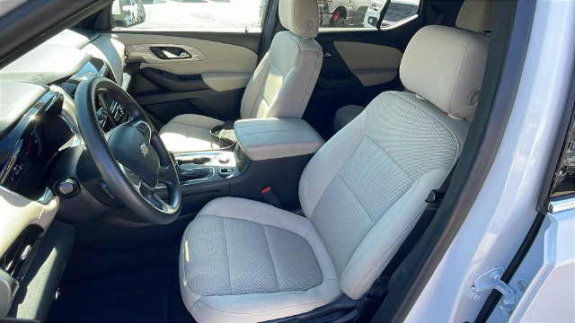 Used 2023 Chevrolet Traverse LS w/ Safety Package FWD image 10