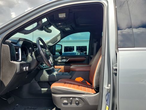 Used 2024 GMC Sierra 2500 Denali Ultimate AWD/4WD image 21