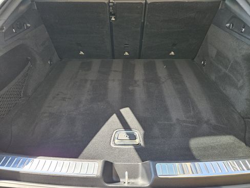 Used 2022 Mercedes-Benz GLC 300 4MATIC Coupe image 32