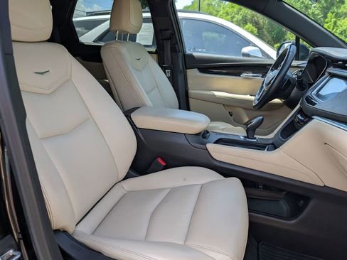 Used 2018 Cadillac XT5 FWD w/ LPO, Wheel Lock Package image 29
