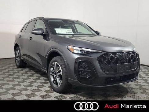 New 2026 Audi Q5 2.0T AWD/4WD image 1