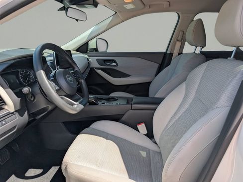 Used 2021 Nissan Rogue SV FWD image 17