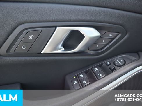 Used 2025 BMW 330i Sedan image 16