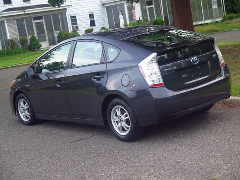 Used 2010 Toyota Prius Five FWD image 22