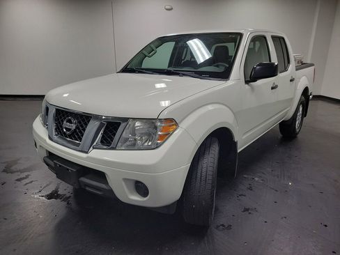 Used 2019 Nissan Frontier SV AWD/4WD image 5