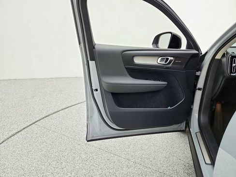 New 2026 Volvo XC40 B5 Plus w/ Climate Package AWD/4WD image 22