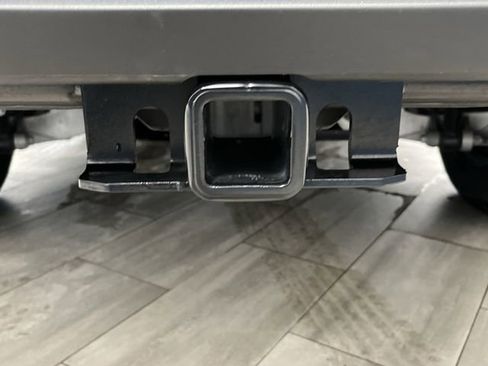 Used 2025 Ford F150 Lightning XLT image 36