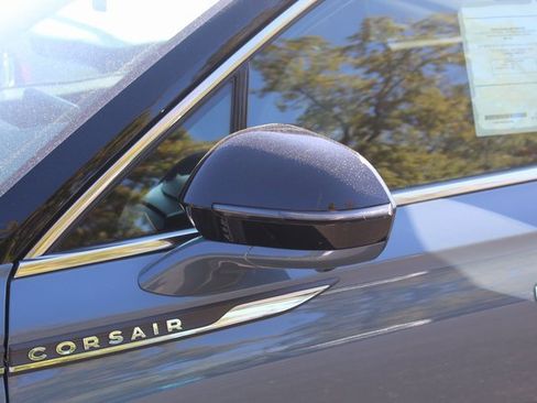 New 2026 Lincoln Corsair Premiere image 11