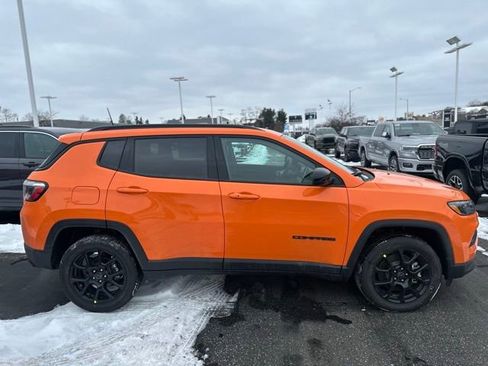 New 2026 Jeep Compass Latitude image 6