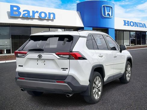 Used 2019 Toyota RAV4 Limited w/ Advanced Technology Package AWD/4WD image 5