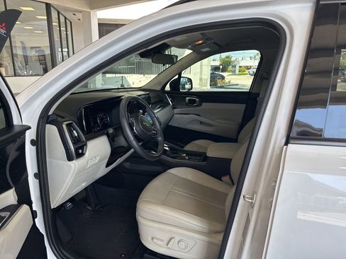 Certified 2023 Kia Sorento S FWD image 11