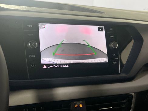 Used 2023 Volkswagen Taos SE image 13