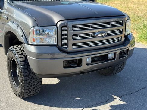 Used 2006 Ford F350 XLT AWD/4WD image 3