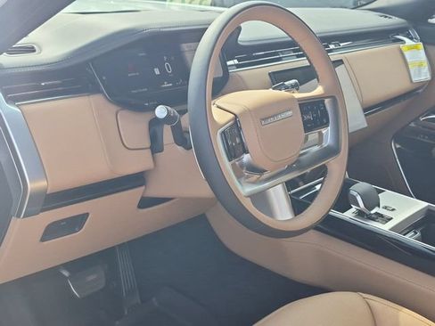 New 2026 Land Rover Range Rover Long Wheelbase SE AWD/4WD image 7