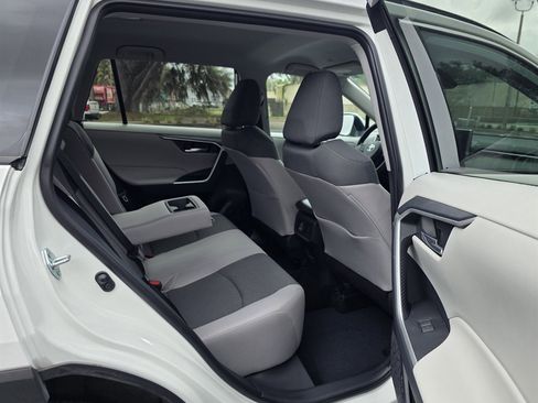 Used 2024 Toyota RAV4 XLE image 32