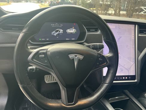 Used 2019 Tesla Model S Performance image 19