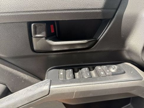 Used 2024 Toyota Tacoma SR5 AWD/4WD image 13
