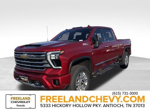 Used 2024 Chevrolet Silverado 2500 High Country w/ Technology Package image 5
