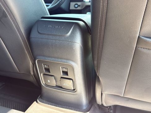 Used 2023 Ford Bronco Wildtrak AWD/4WD image 27