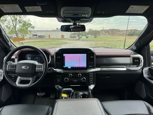 Used 2022 Ford F150 Lariat w/ Equipment Group 502A High image 11