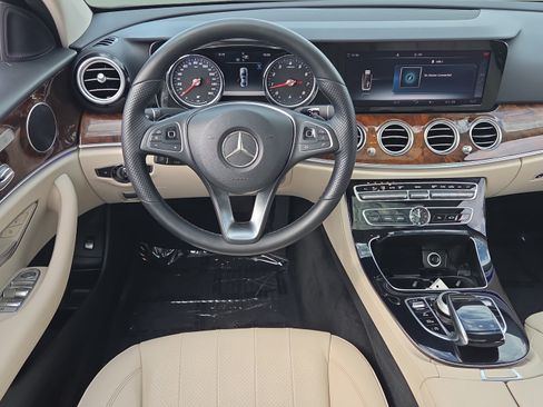 Used 2018 Mercedes-Benz E 300 image 12