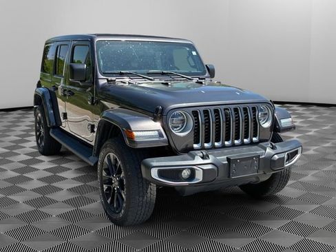 Used 2021 Jeep Wrangler Unlimited Sahara w/ Cold Weather Group AWD/4WD image 7