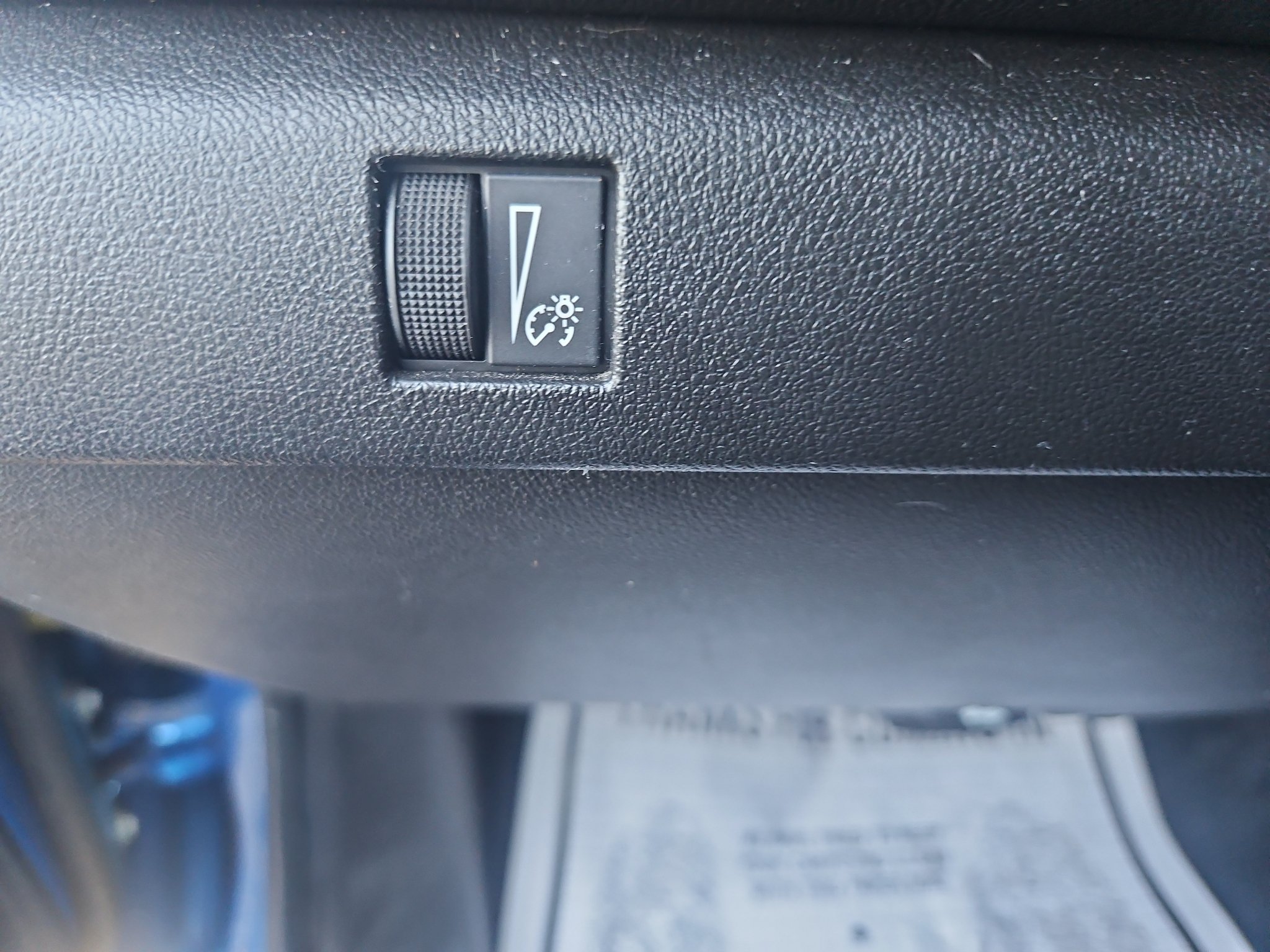 Used 2024 Chevrolet Colorado LT w/ LT Convenience Package RWD image 11