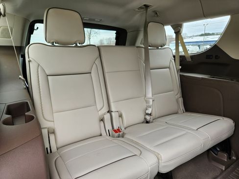Used 2023 GMC Yukon XL Denali w/ Denali Reserve Package image 15