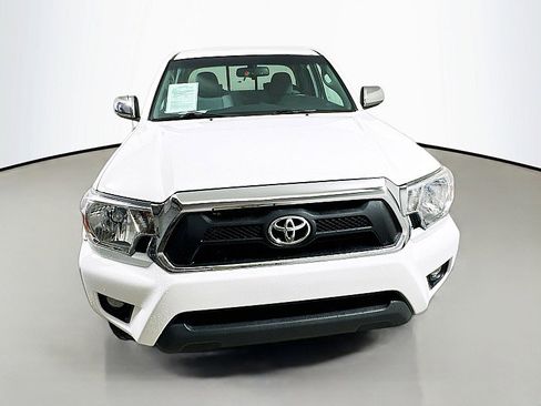 Used 2013 Toyota Tacoma 4x4 Access Cab V6 image 2
