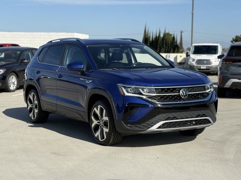 Used 2023 Volkswagen Taos SEL image 1
