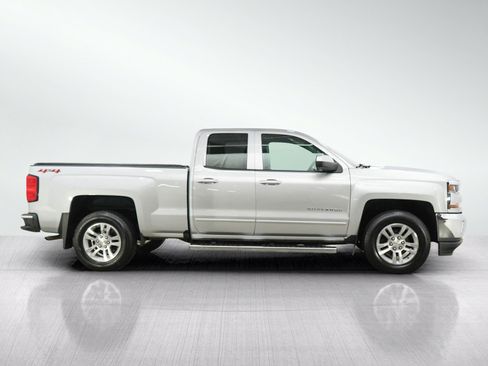 Used 2018 Chevrolet Silverado 1500 LT w/ All Star Edition AWD/4WD image 6