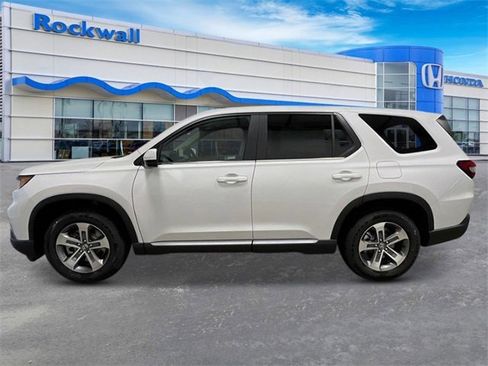 New 2025 Honda Pilot EX-L image 2