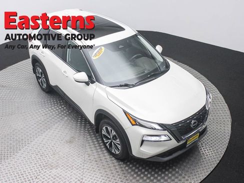 Used 2023 Nissan Rogue SV w/ SV Premium B Package AWD/4WD image 3