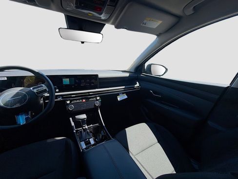 New 2026 Hyundai Tucson SEL FWD image 16