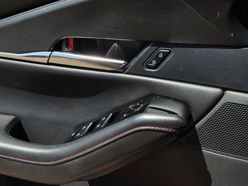 Used 2025 MAZDA CX-30 AWD 2.5 S w/ Preferred Package image 18