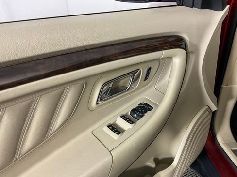 Used 2017 Ford Taurus Limited image 30