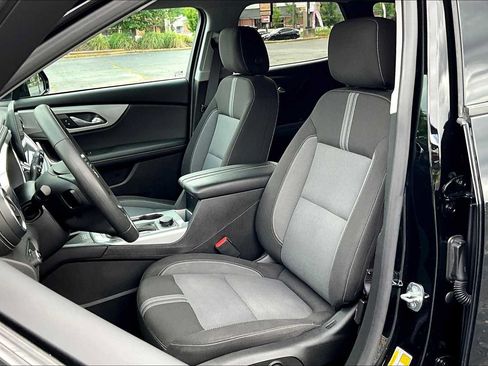 Used 2023 Chevrolet Blazer LT w/ Convenience Package FWD image 8