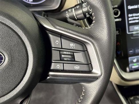 Used 2025 Subaru Outback Premium image 23