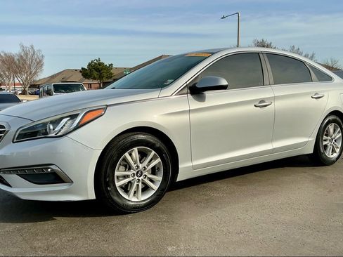 Used 2015 Hyundai Sonata SE image 7