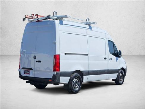 Used 2022 Mercedes-Benz Sprinter 2500 image 5