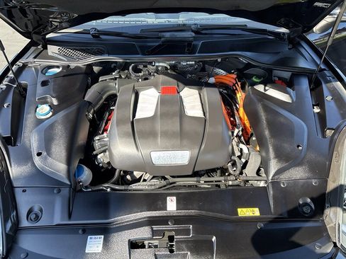 Used 2017 Porsche Cayenne S AWD/4WD image 39