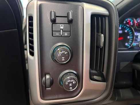 Used 2018 GMC Sierra 1500 SLT AWD/4WD image 18