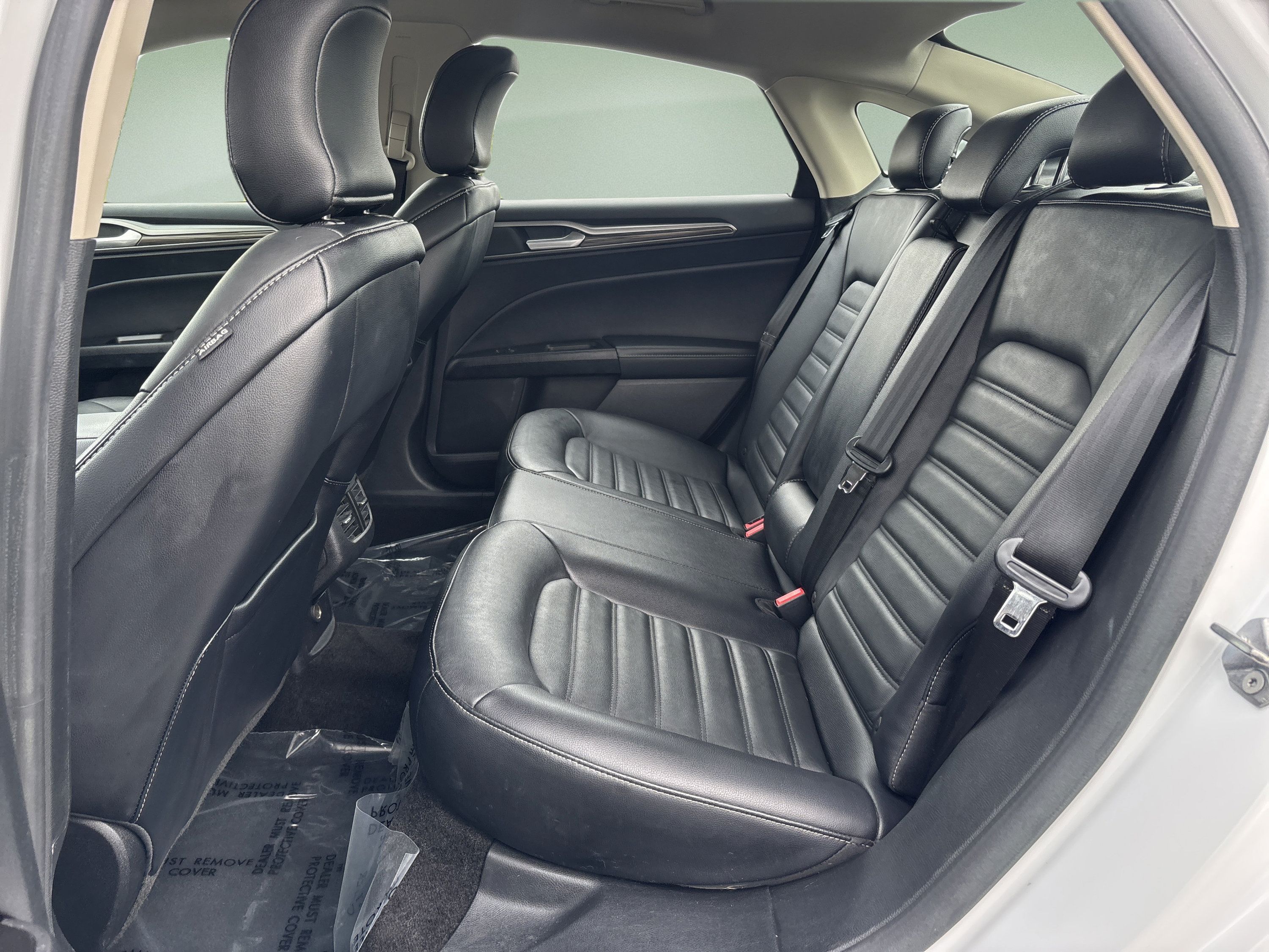 Used 2018 Ford Fusion SE w/ Fusion SE Technology Package FWD image 25